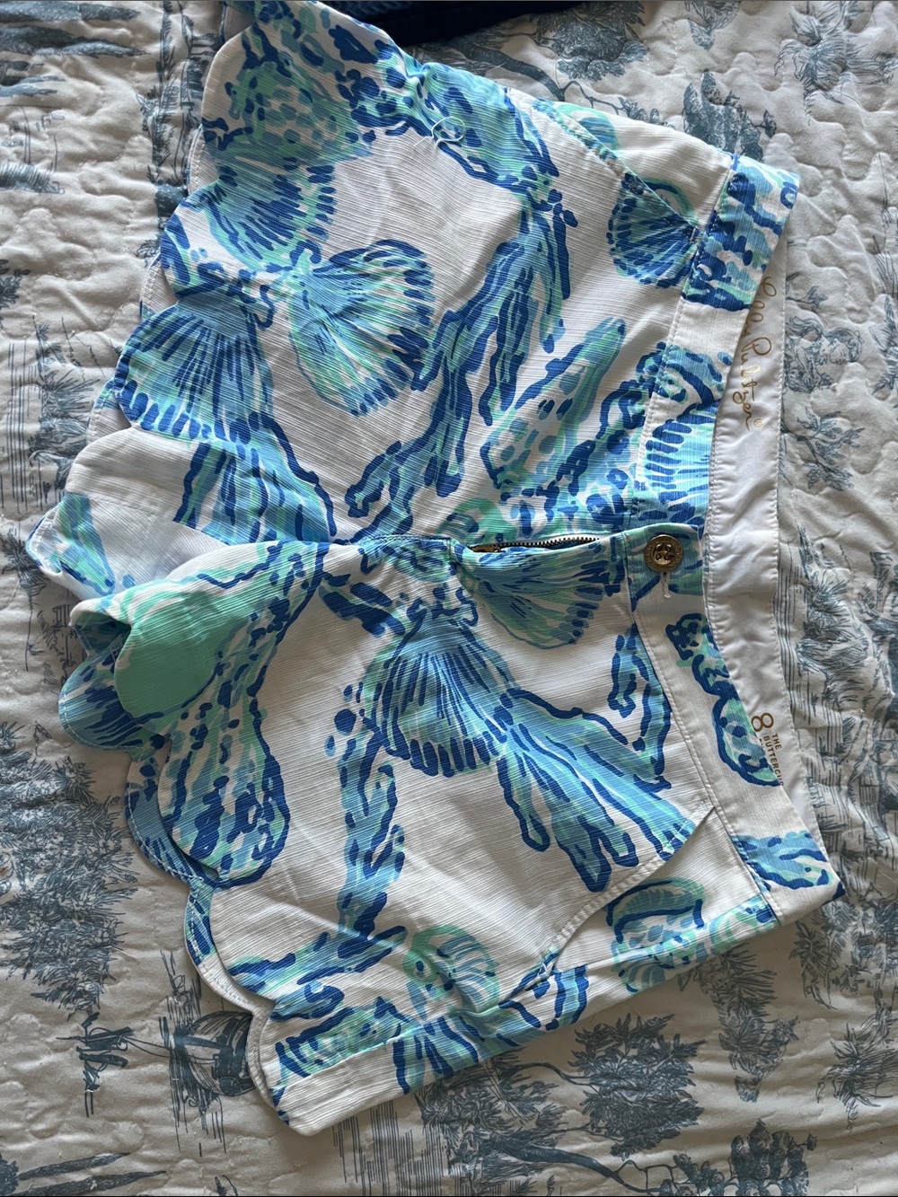 Lilly Pulitzer White Floral Scallop Hem Shorts in Blue and Aqua